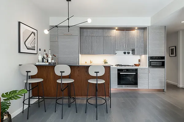 Sold by Extell Marketing Group | media 49