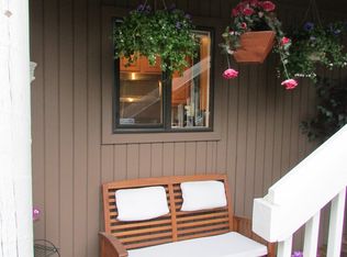 14050 Se 17th Place #G1, Bellevue, WA 98005