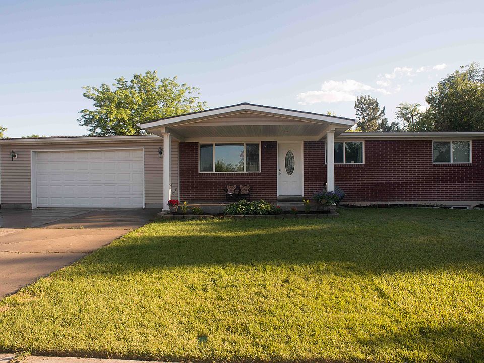1st image of 3893 W Meadowgate Dr