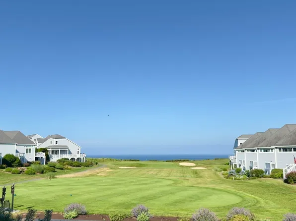 6 Sea Cliff Dr, Plymouth, MA 02360