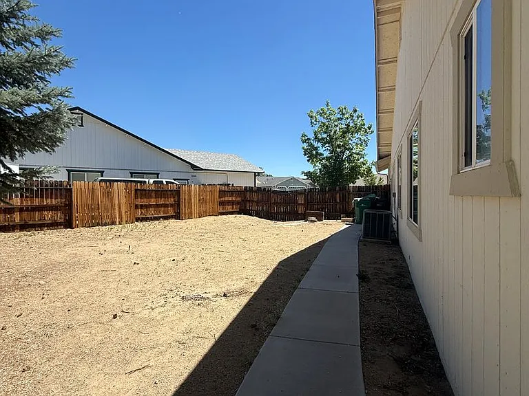 2505 Nimbus Ct — Photo 11