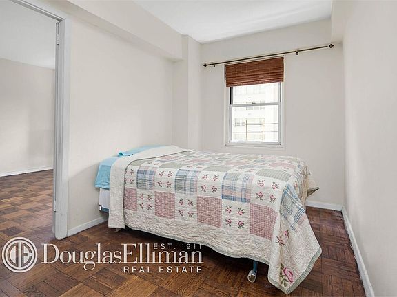 3rd image of 1381 Avenue Of The Amer #14I