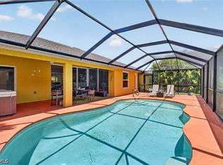 3809 Agualinda Blvd, Cape Coral, FL 33914