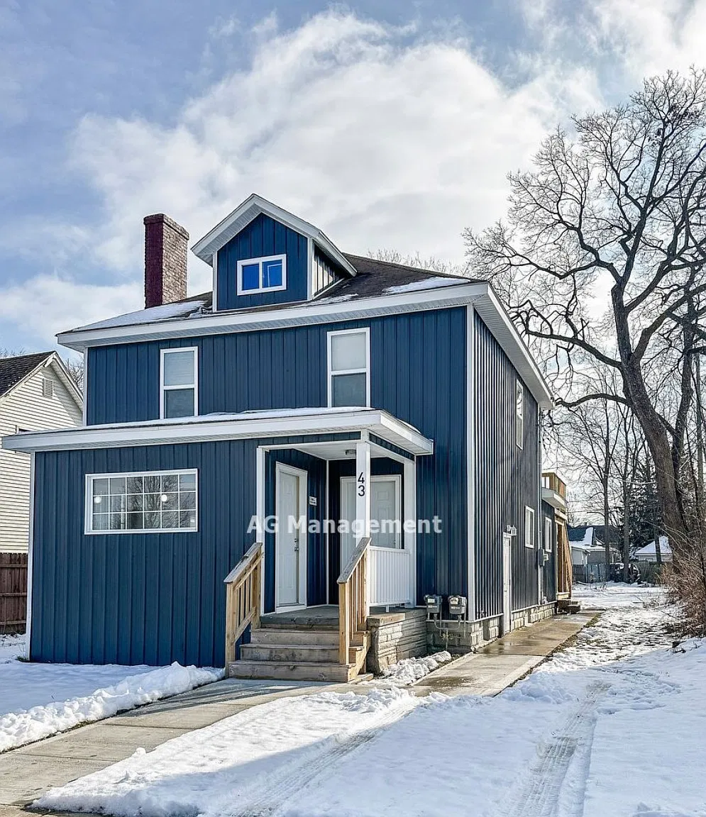 3 bed, 1100 sqft, $1,395 — Photo 1