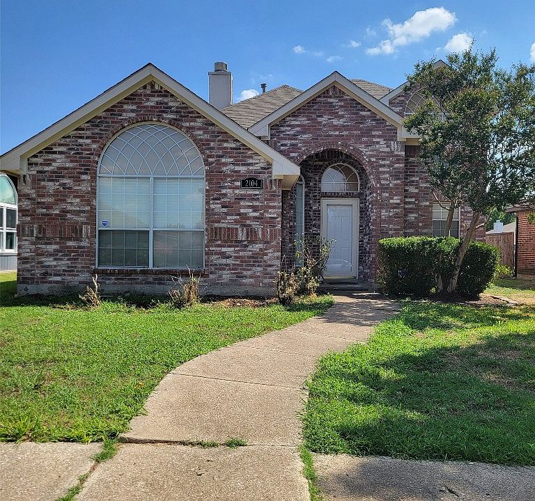 1st image of 2104 Creek Royal Dr