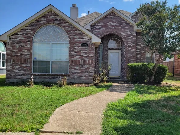 2104 Creek Royal Dr, Mesquite, TX 75181