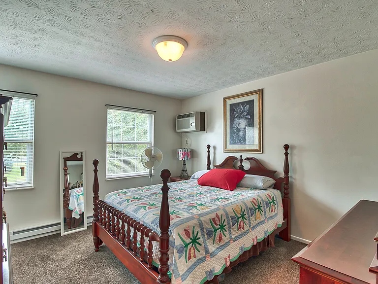 Parkview Place Apartments — Photo 4