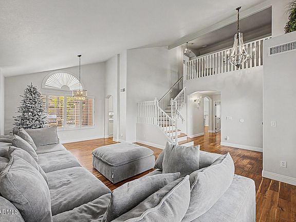 4th image of 5615 W TONOPAH Drive
