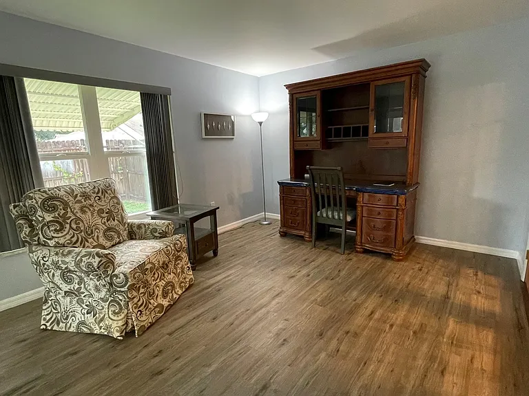 3221 Cody St — Photo 10