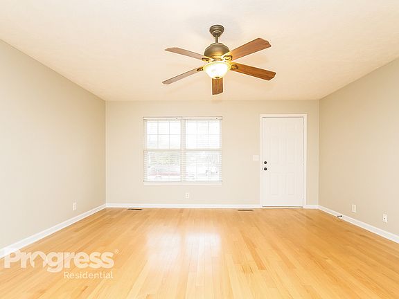 5th image of 2814 Holsted Dr