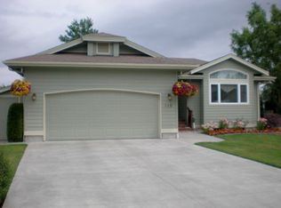 110 Evergreen Pl, Everson, WA 98247