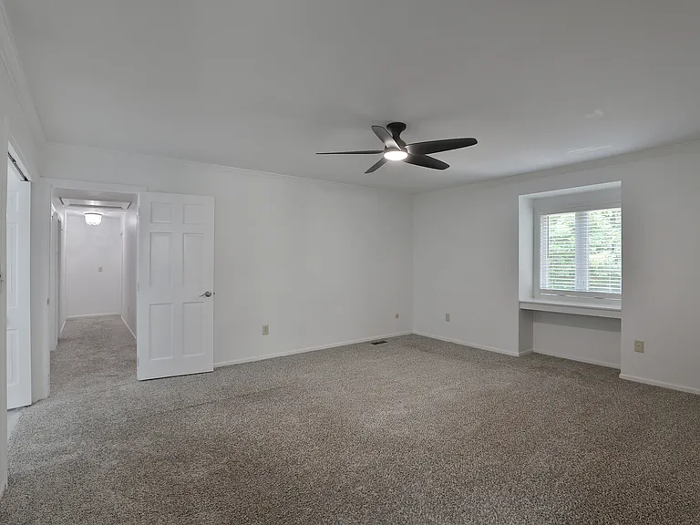 1086 Ravine Ridge Dr — Photo 41
