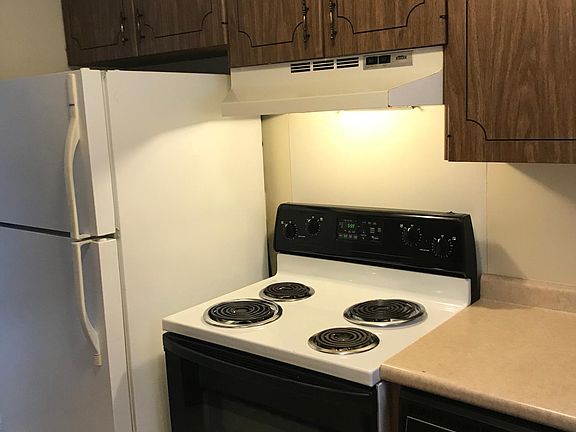4th image of 737 Belvoir Ave