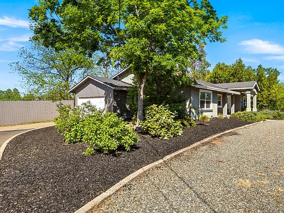 4th image of 3934 Happy Rd