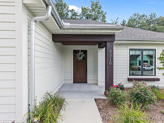 4th image of 6310 Lamppost Cir #8