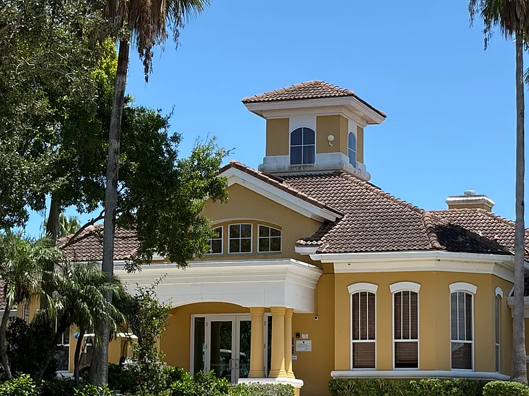 5095 Fairways Cir #I107 — Photo 2