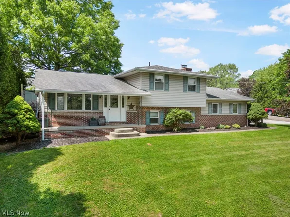 5655 Hazlett Dr NE, Magnolia, OH 44643