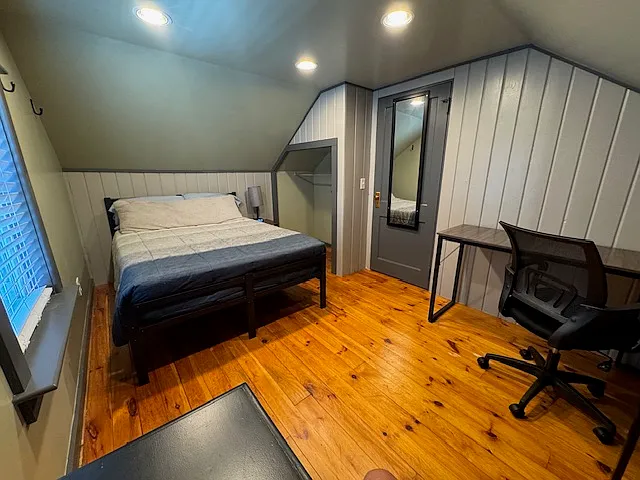720 N Main St — Photo 14