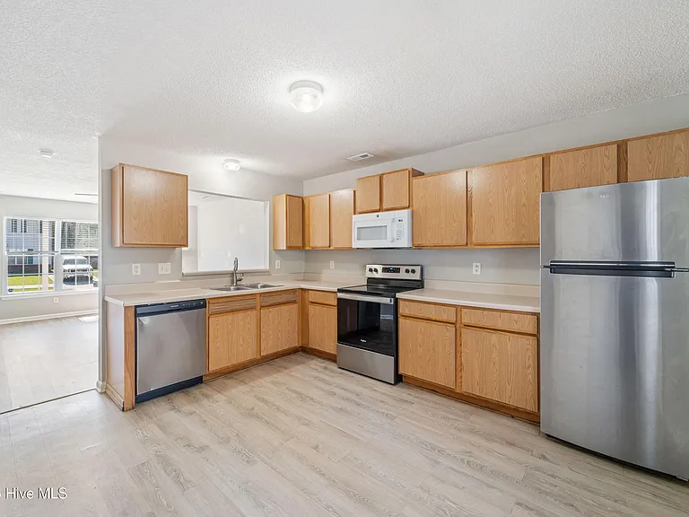 977 W Pueblo Dr — Photo 8