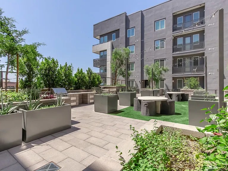 Onyx Uptown PHX — Photo 34