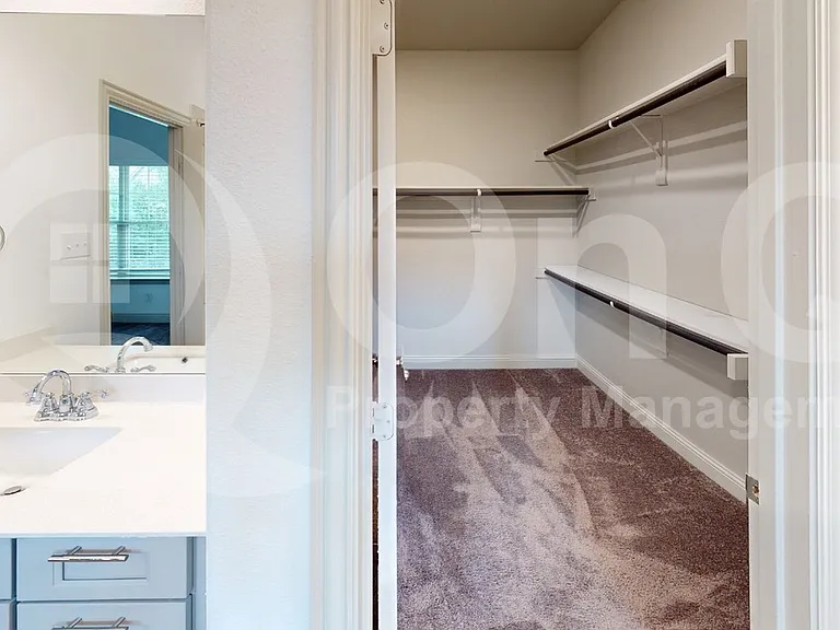 6242 Blythe Dr — Photo 10