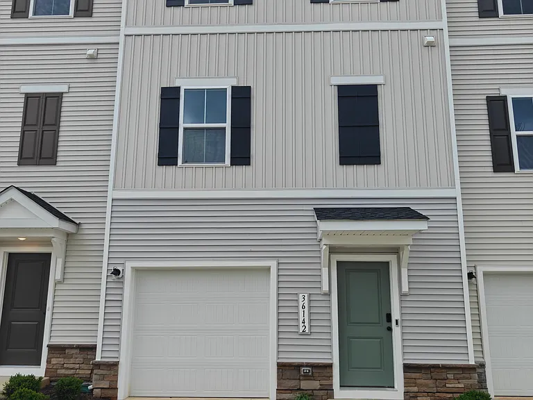 36142 Wilderness Shores Way — Photo 1