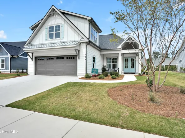 7374 Foxbriar Drive, Leland, NC 28451