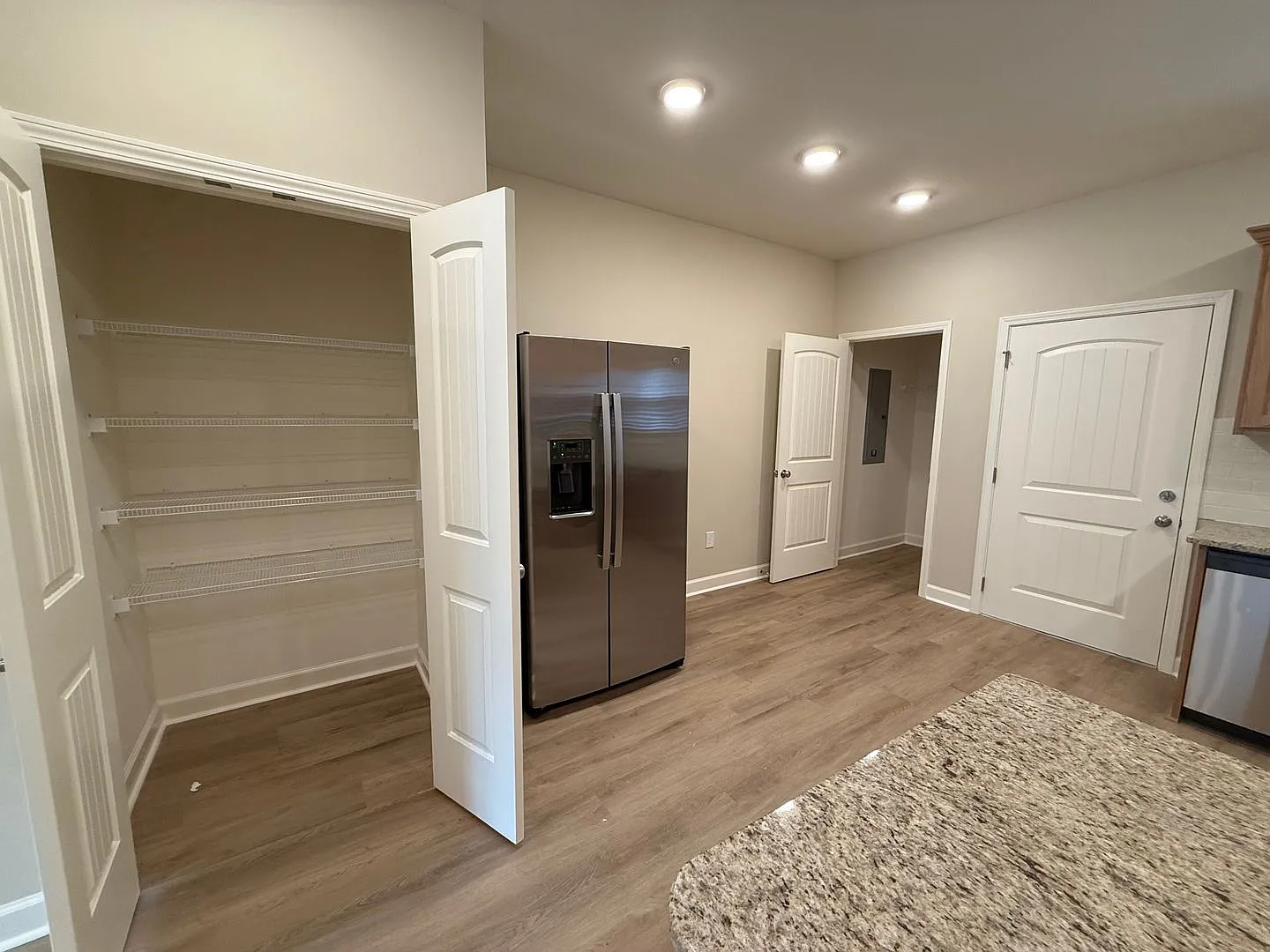 Fifth Street Apartments — Photo 4