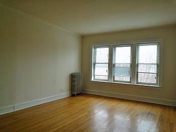 2nd image of 1742 W North Shore Ave APT 1