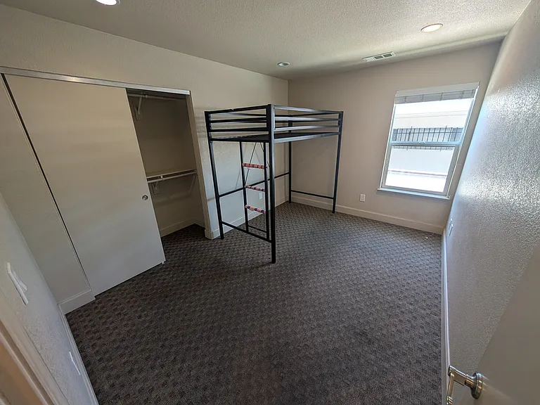 2504 Dana St — Photo 22