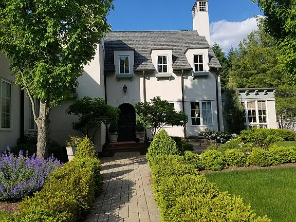 3rd image of 2020 Scioto Pointe Dr