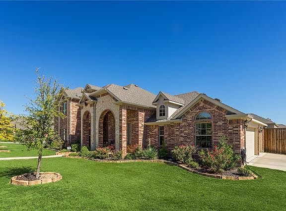 3rd image of 1804 Marseilles Ln