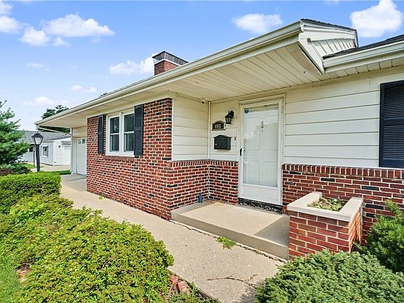 4th image of 405 Lucas Dr