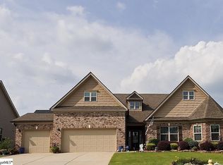 700 Winston Oaks Ct, Simpsonville, SC 29680