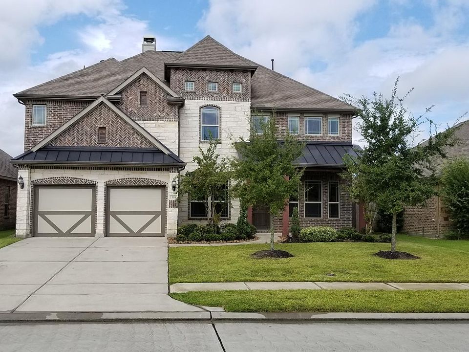 1st image of 558 Southampton Ln