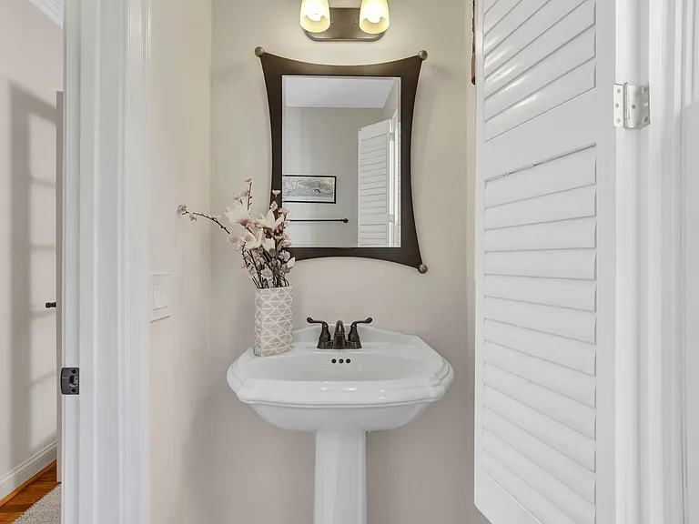 5231 Winter View Dr — Photo 62