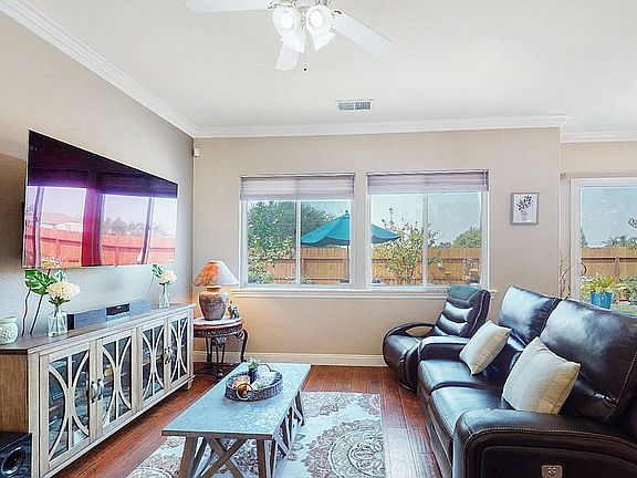 5th image of 9466 Palmerson Dr