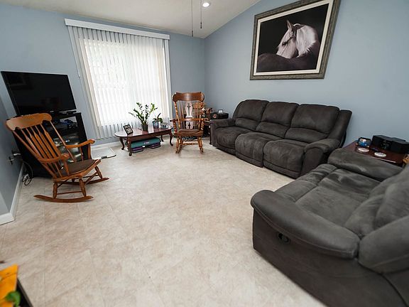 5th image of 316 Timberwood Dr