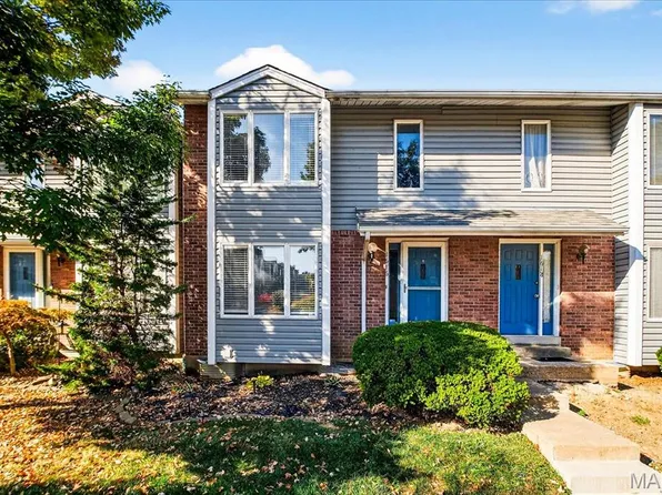 1616 Forest Hills Dr, Saint Charles, MO 63303