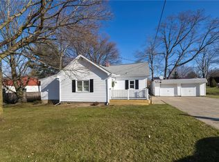 1137 Walbridge Rd, Erie, PA 16511