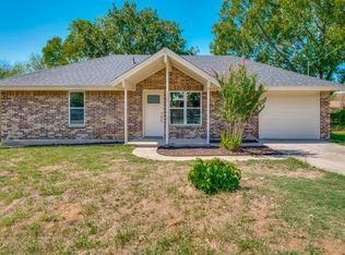 705 N Avenue B, Springtown, TX 76082