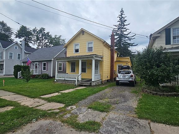 4th image of 345 Pine St