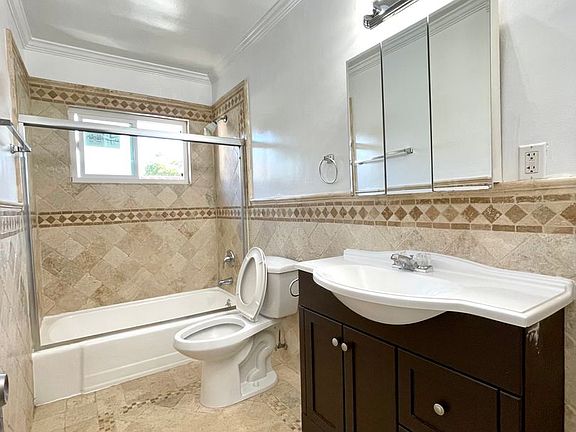 5th image of 1206 N Hayworth Ave APT 14