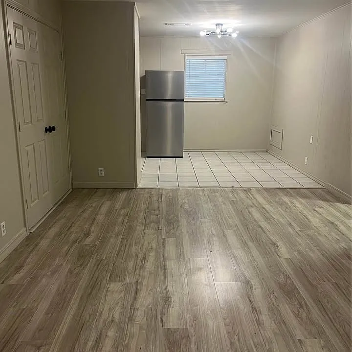 207 N Winchester Way #1