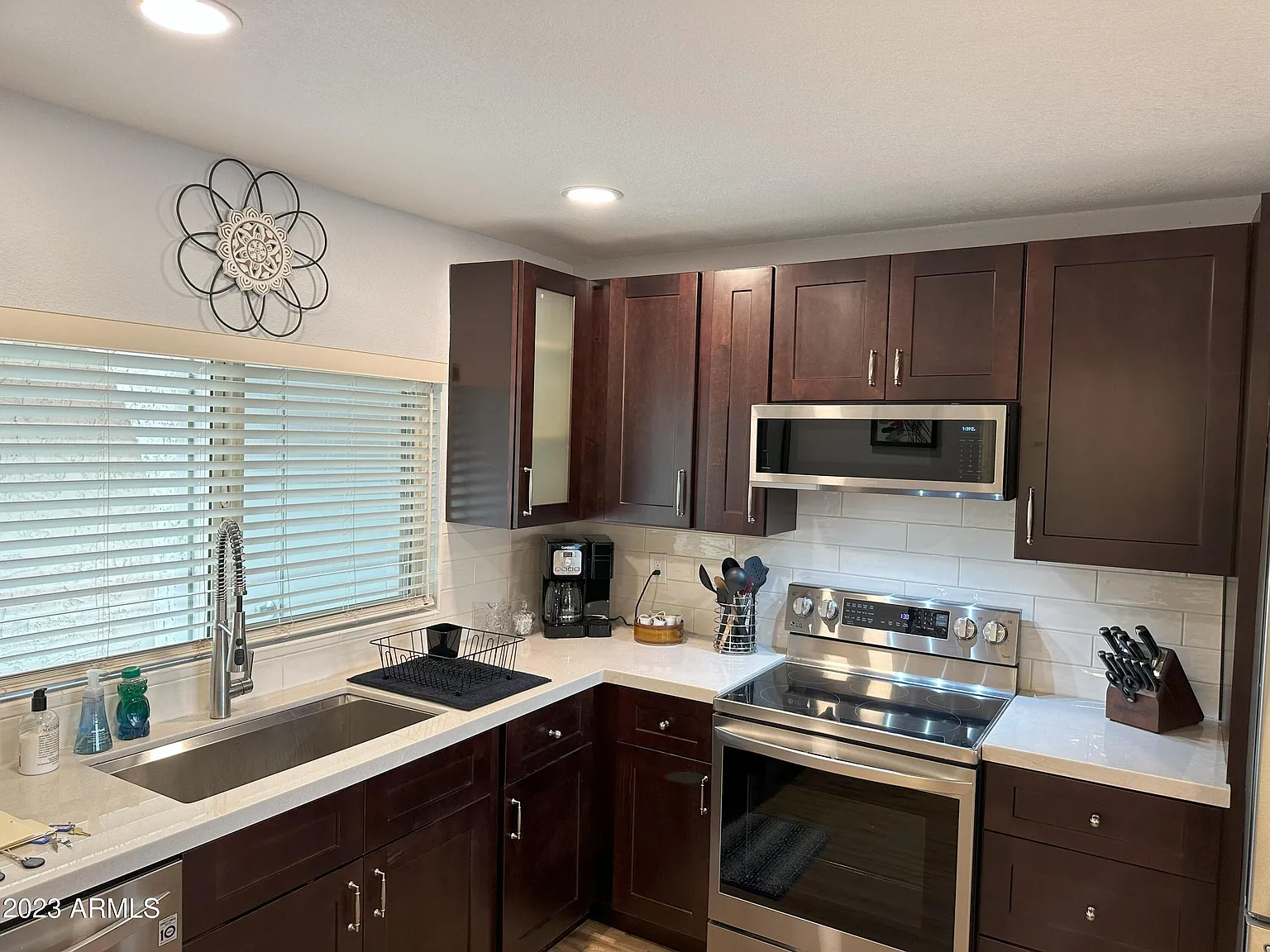 3 bed, 1364 sqft, $3,245 — Photo 3