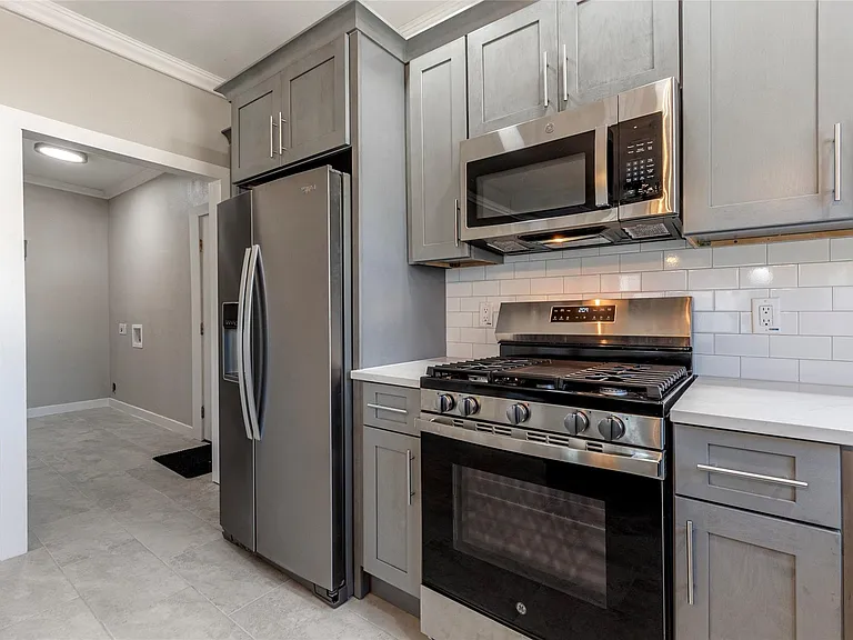 4302 Avenue R 1/2 — Photo 13