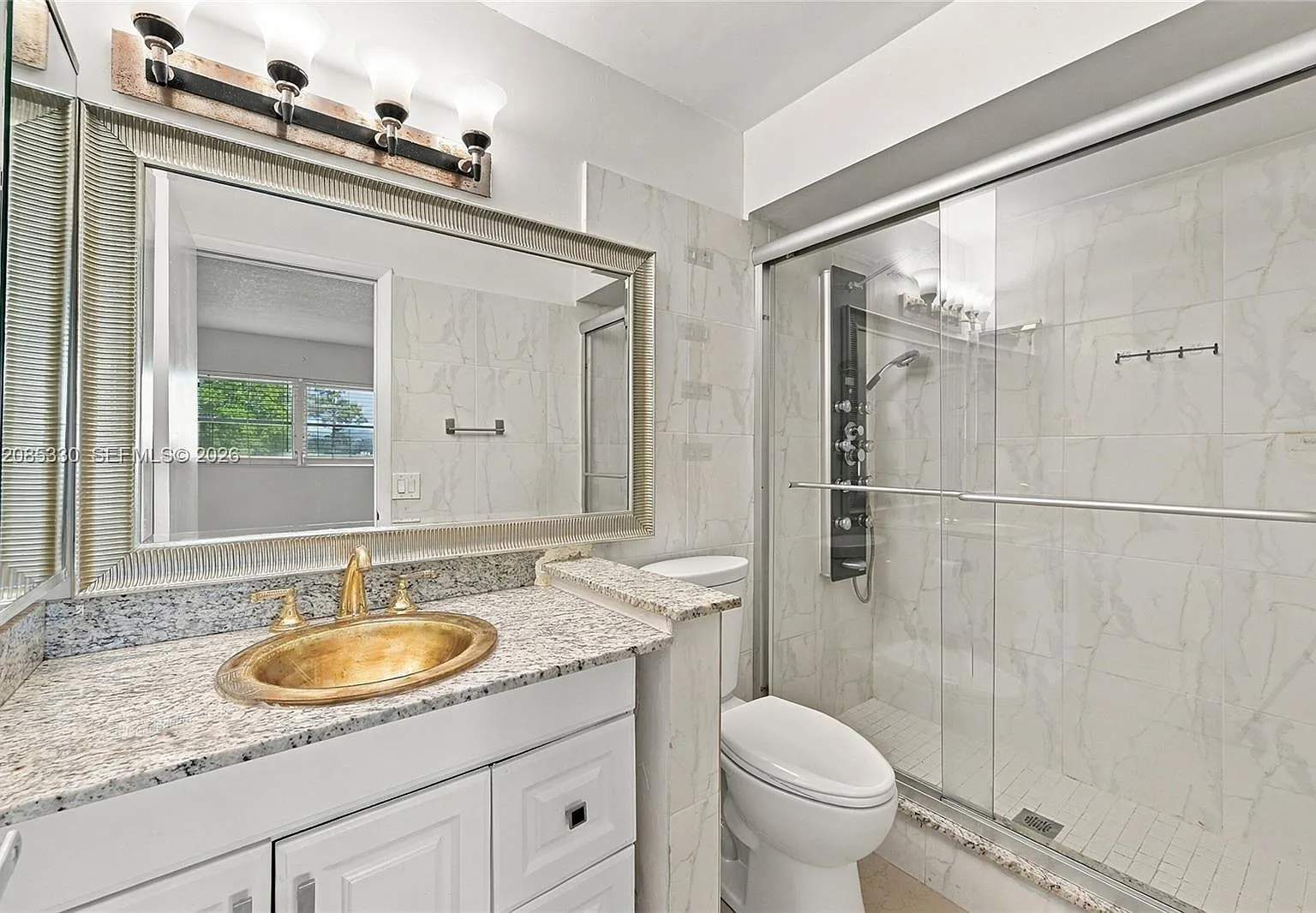 2431 SW 82nd Ave — Photo 4