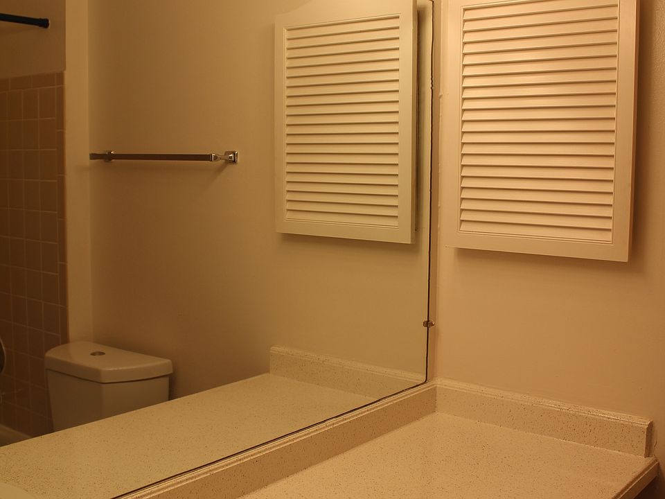 1st image of 7983 Woodridge Dr #24