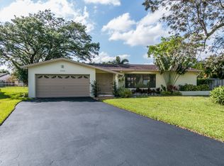 10364 SW 50th St, Cooper City, FL 33328
