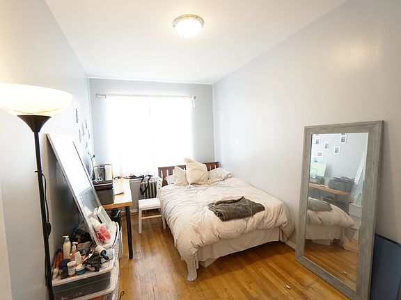 3rd image of 31-33 47th St #1A